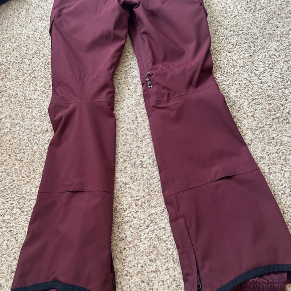 Burton Snowboard Pants - Picture 6 of 11